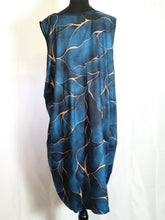 Load image into Gallery viewer, V Neck Sleeveless Blue Marble Print Casual Dress